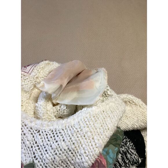 Vintage Penbrooke Lane Embellished Sweater Floral Pearl Size M - Picture 10 of 10